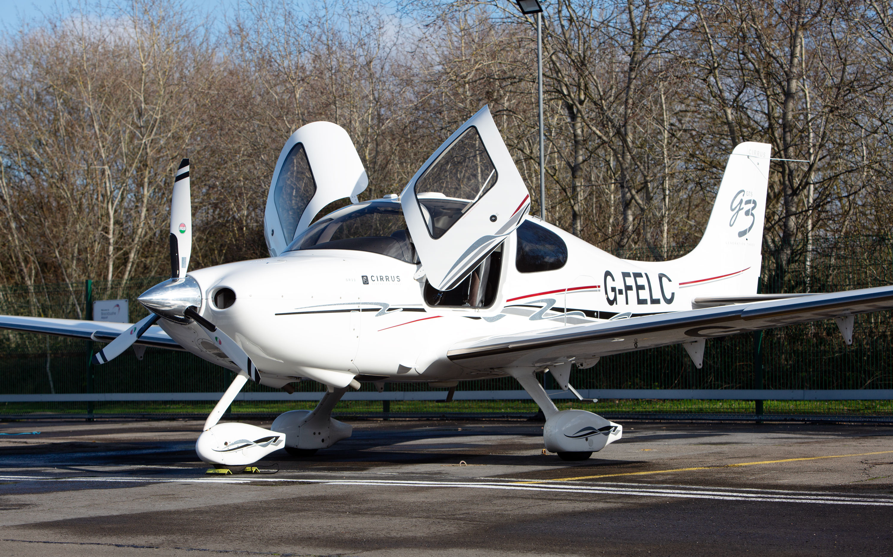 2008 Cirrus SR22 G3 GTS, photo 4
