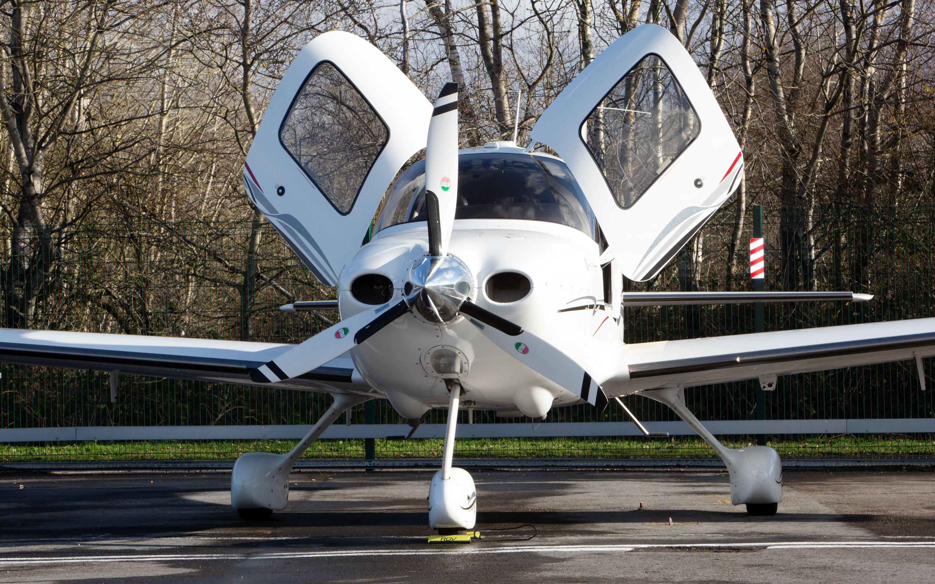 2008 Cirrus SR22 G3 GTS, photo 5