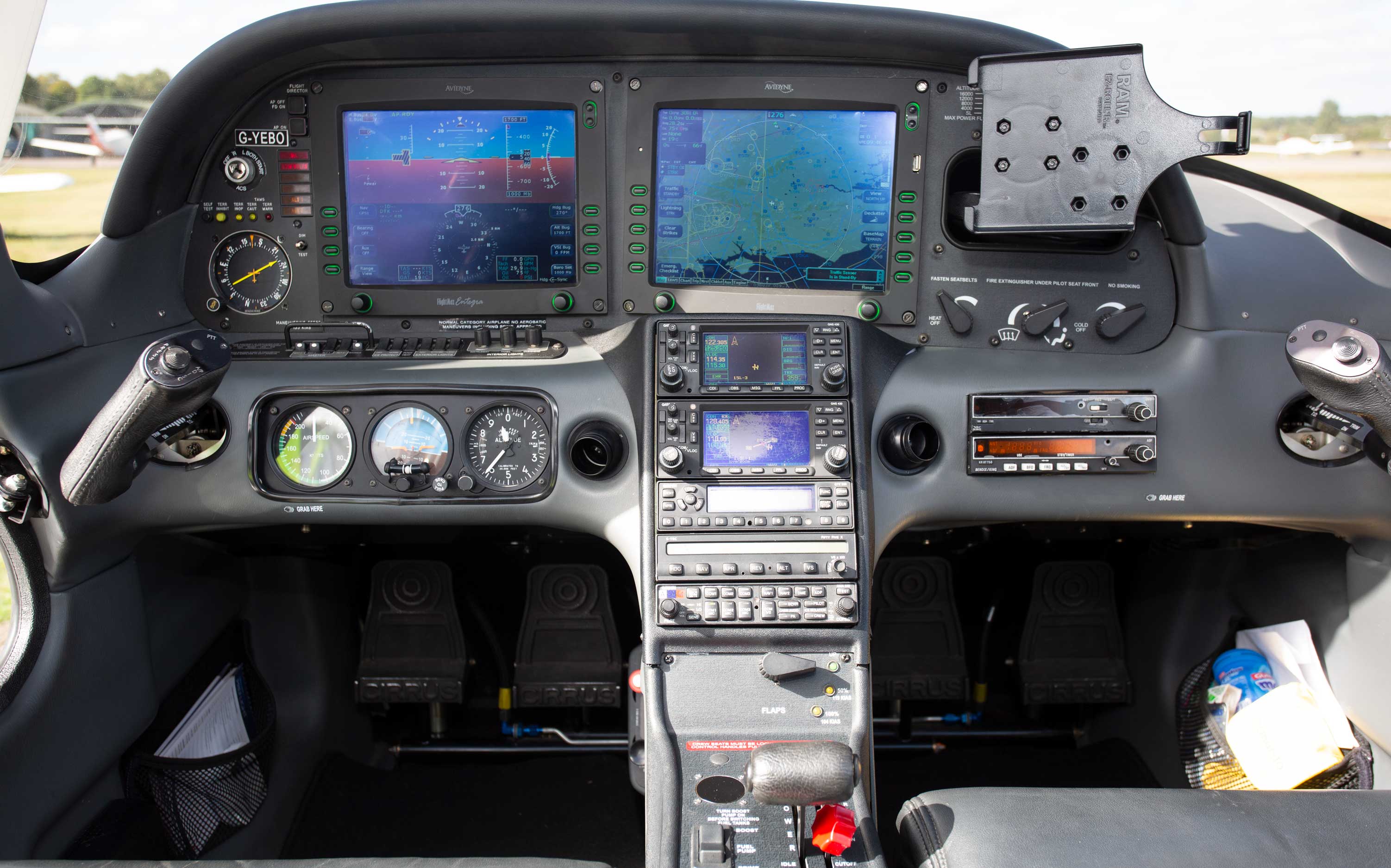 2006 Cirrus SR22 G2 GTS, photo 15