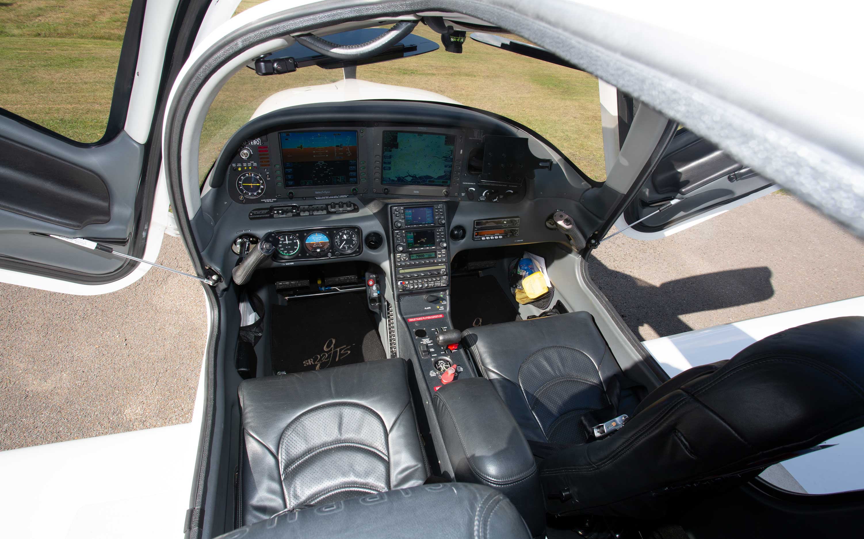 2006 Cirrus SR22 G2 GTS, photo 22