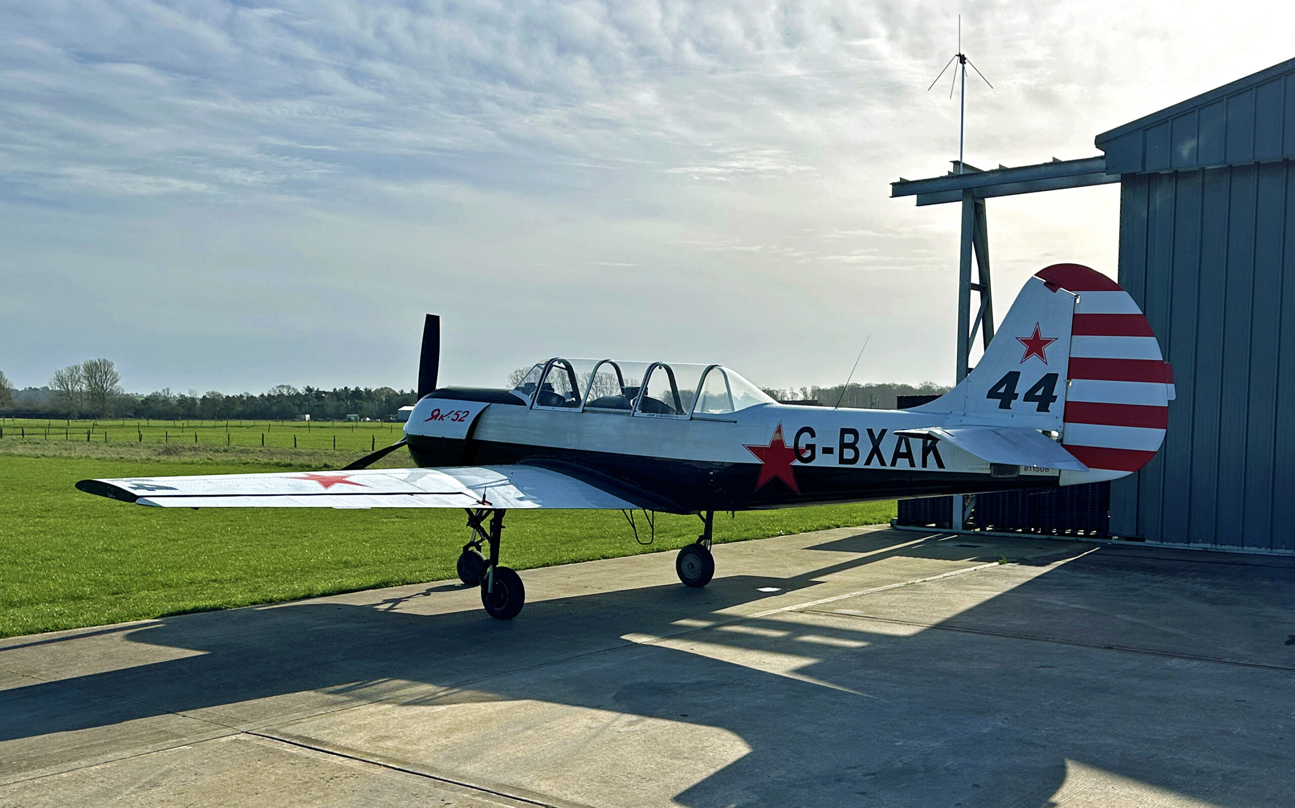 G-AK F